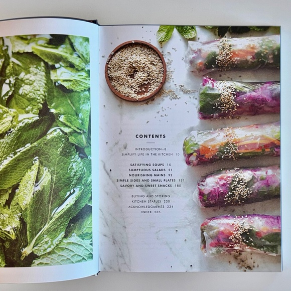 💙 3/$21 - Vegetarian Cookbook - Naturally Nourished by Sarah Britton, hardcover - Picture 4 of 5